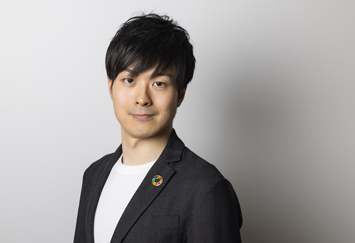 米田真介